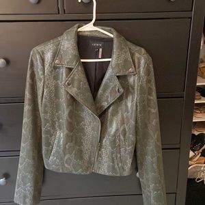 1 STATE faux snake skin jacket size 6